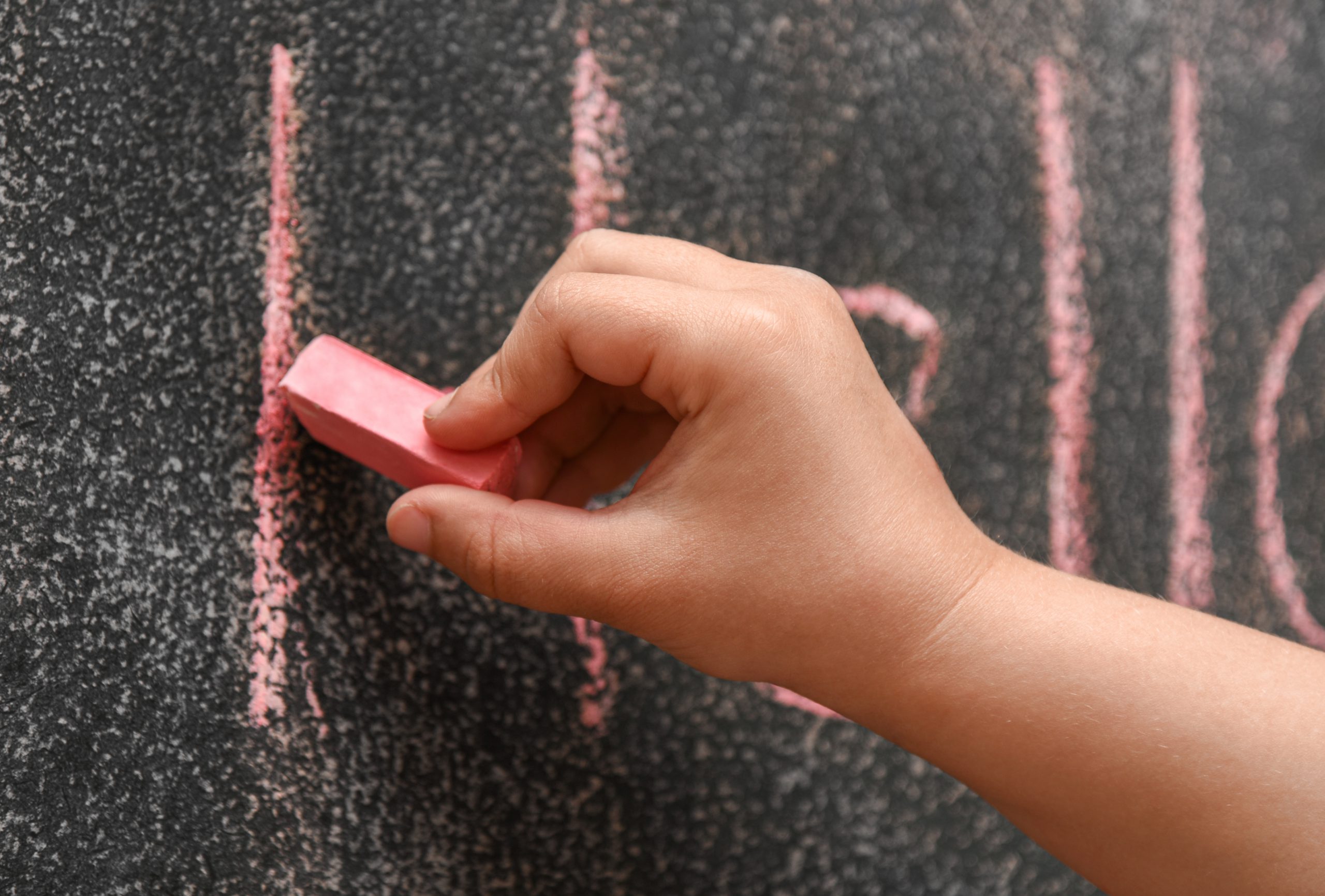 Montessori schreiben lernen mit Sandpapierbuchstaben