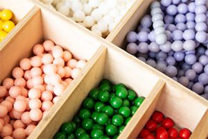 Multiplikation mit Montessori Material_ 1x1 mit Montessori